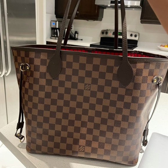 Louis Vuitton Neverfull MM in Damier Ebene - Picture 2 of 13